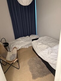 Twin room with mattress on floor