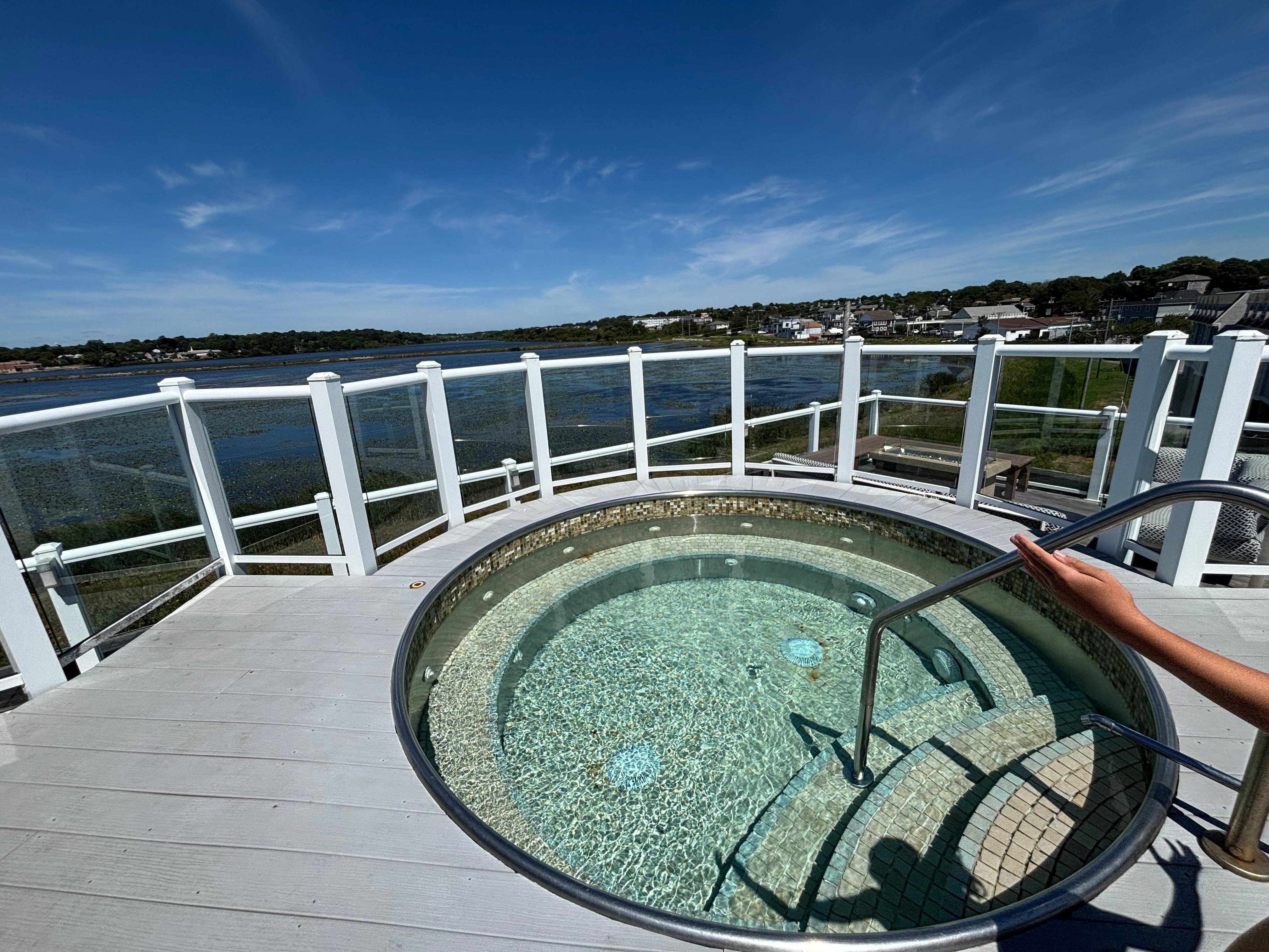 Rooftop Hot tub was a hit. Awesome view