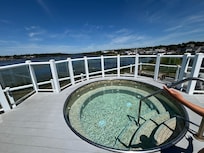 Rooftop Hot tub was a hit. Awesome view