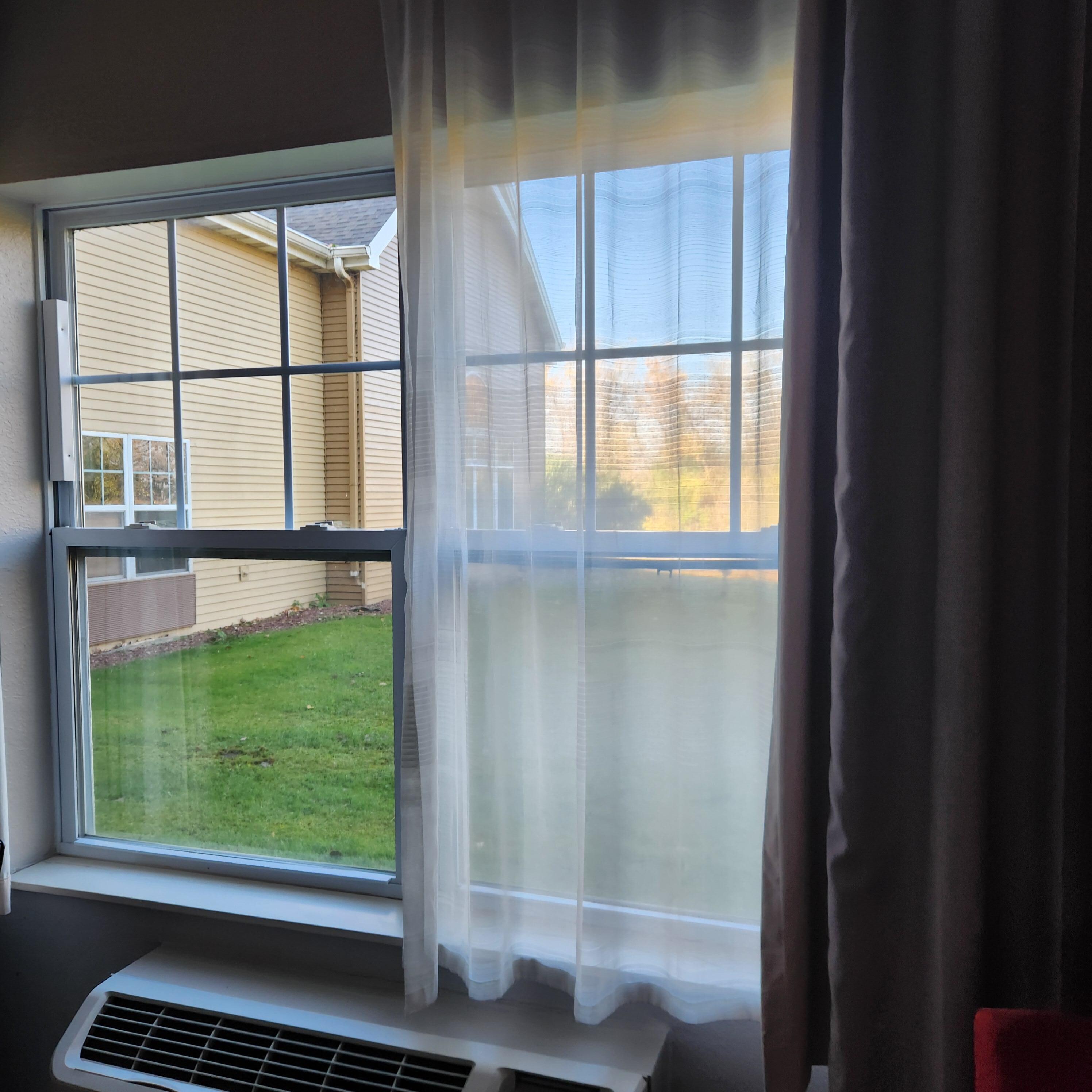 Missing shesr curtain