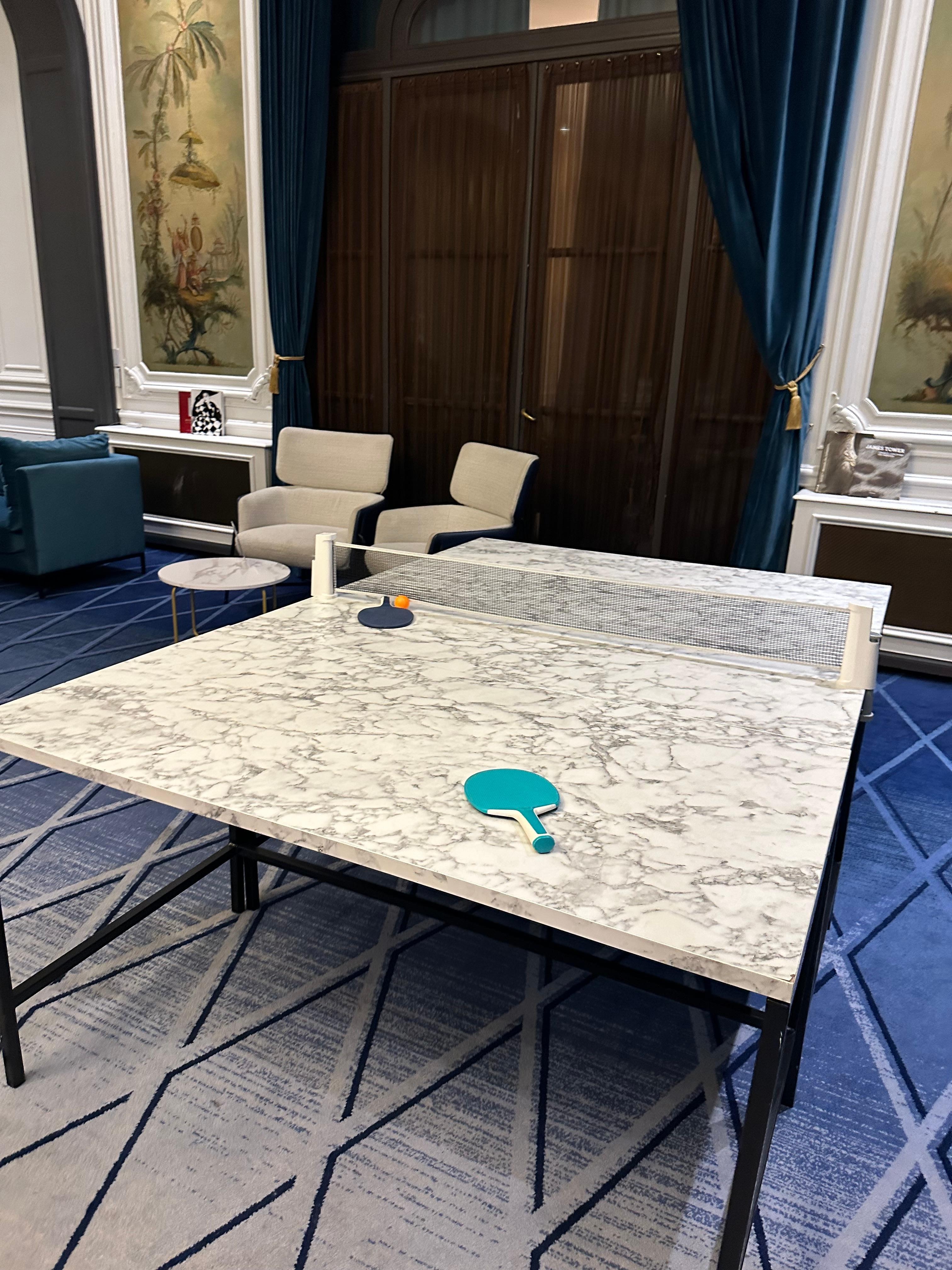 Ping pong in the salon