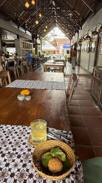 Afternoon tea in the restaurant