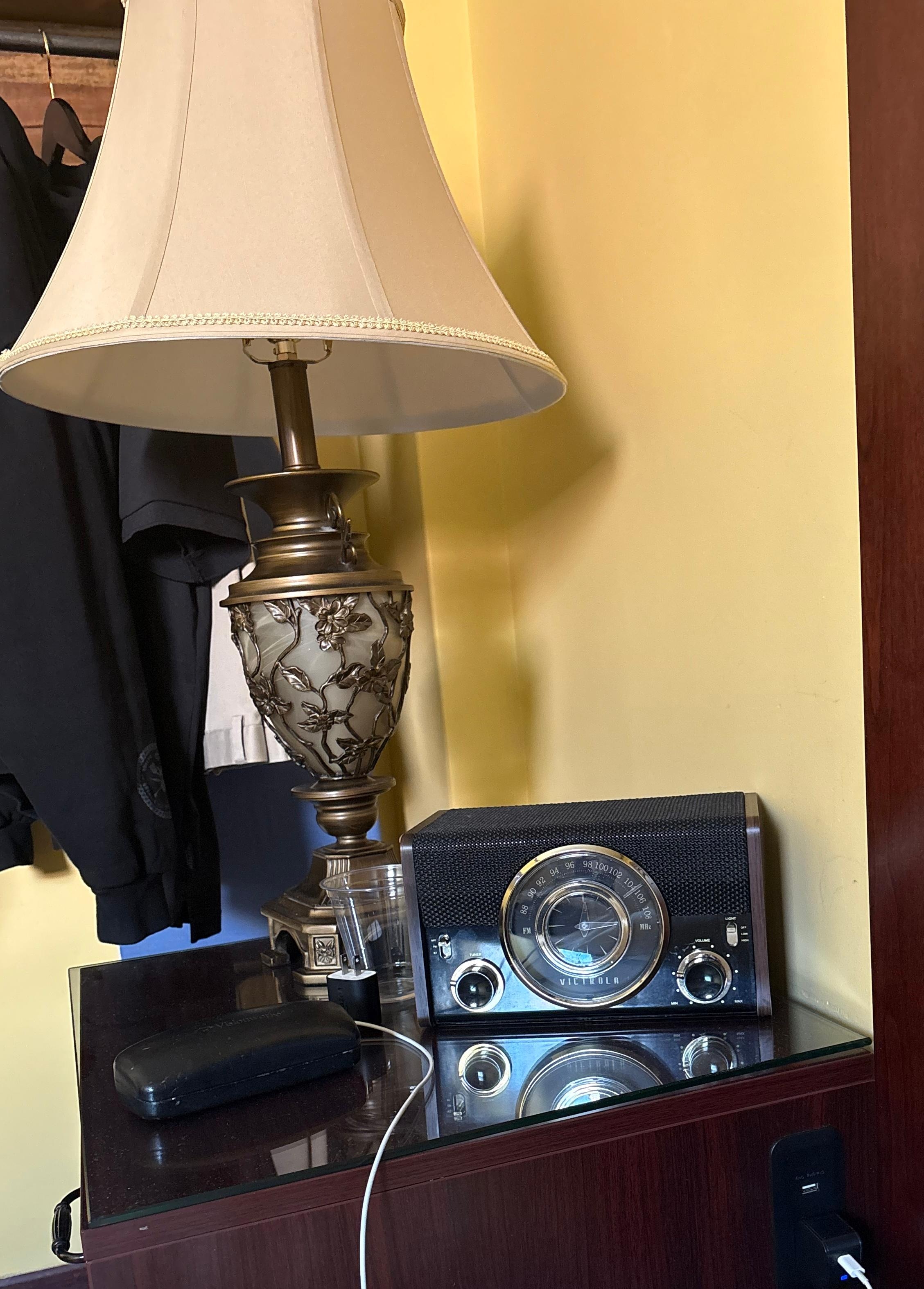 Cute old fashion radio. 