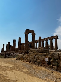 Tempel dalen ligger kun 15 min unna med bil