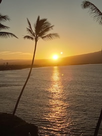 Early morning sunrise from the lanai.