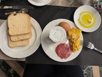 They even provided gluten free bread (celiac)