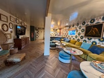 Partie commune avec tout pour cuisiner, jouer, peindre....