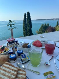Ausblick beim Frühstück