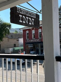 Such a quaint sign!