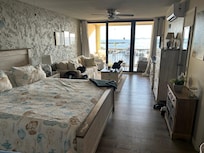 The amazing condo