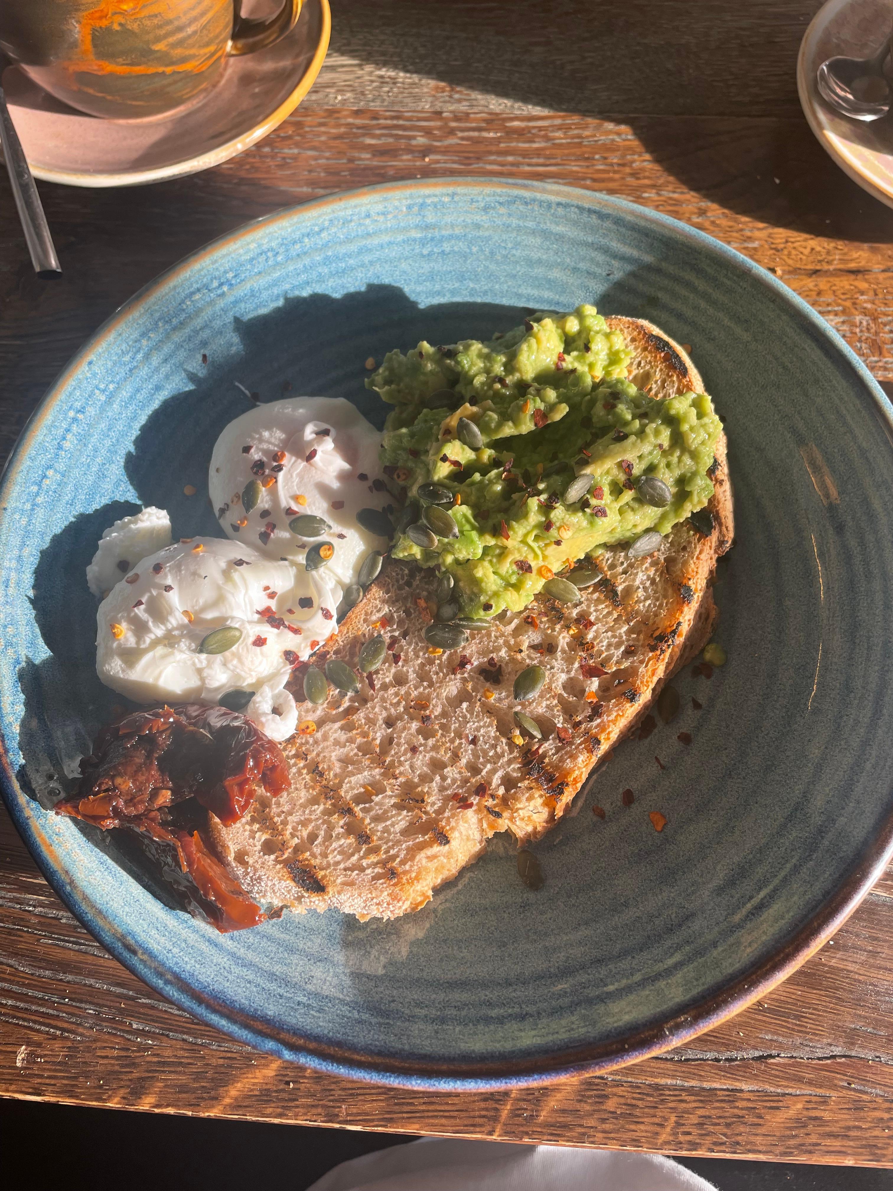 Smashed avocado and poached eggs