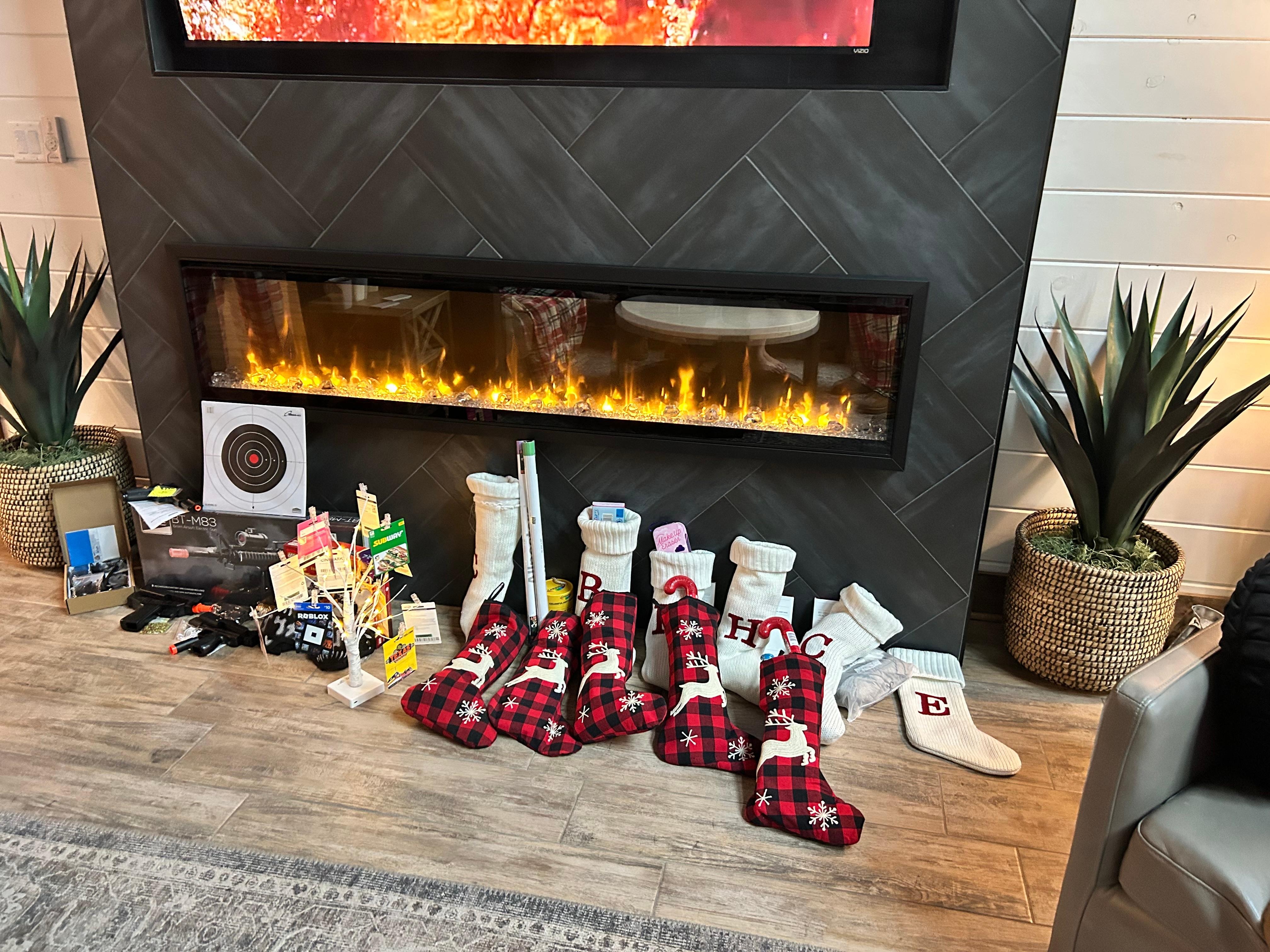 The beautiful fireplace maes the living area so cozy. 