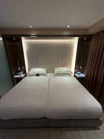 Fantastic Room (6th floor room 610)