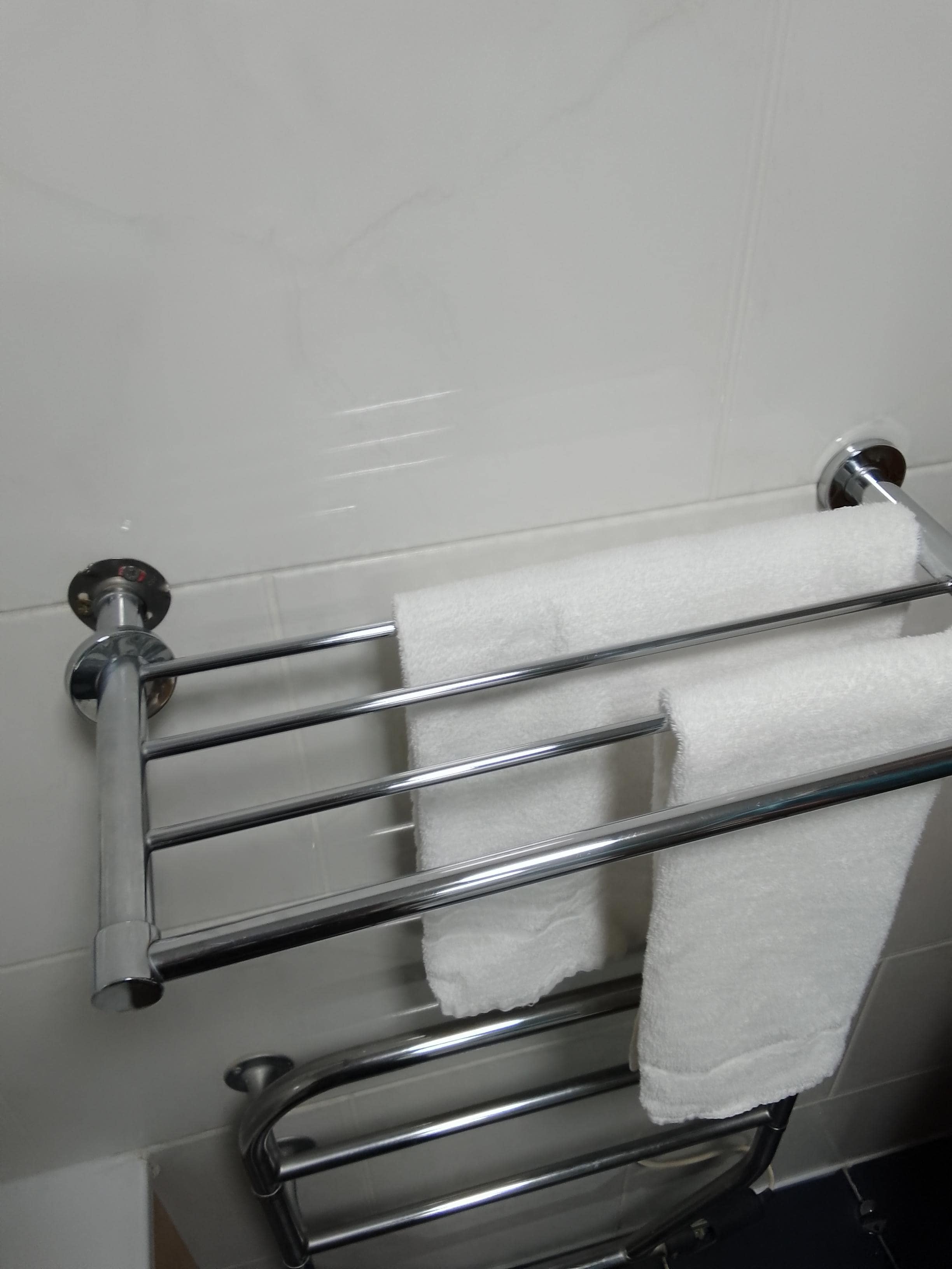 Wonky towel rail