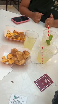 2 complimentary drinks per stay