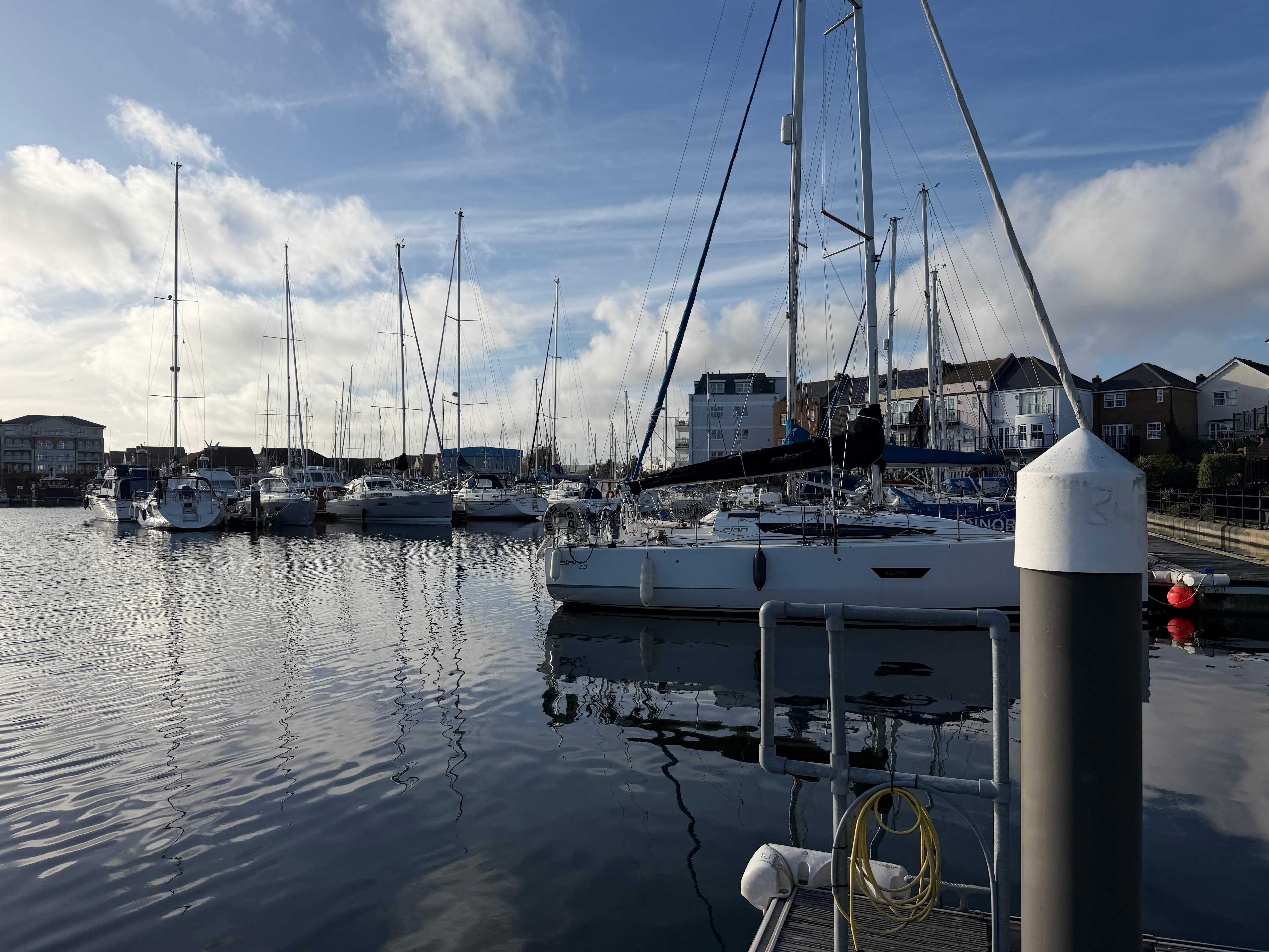 Prime
Position overlooking the marina 