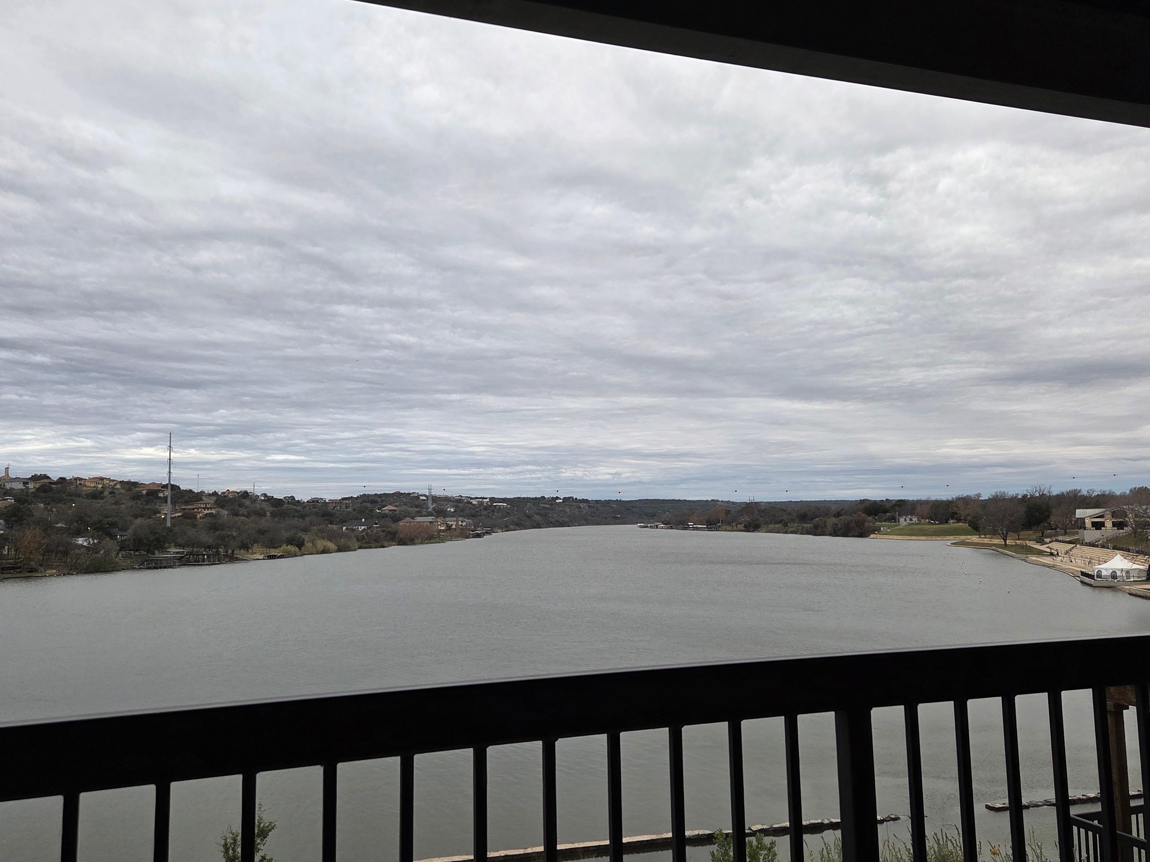 The deck was clean and it lovely to just enjoy the view.