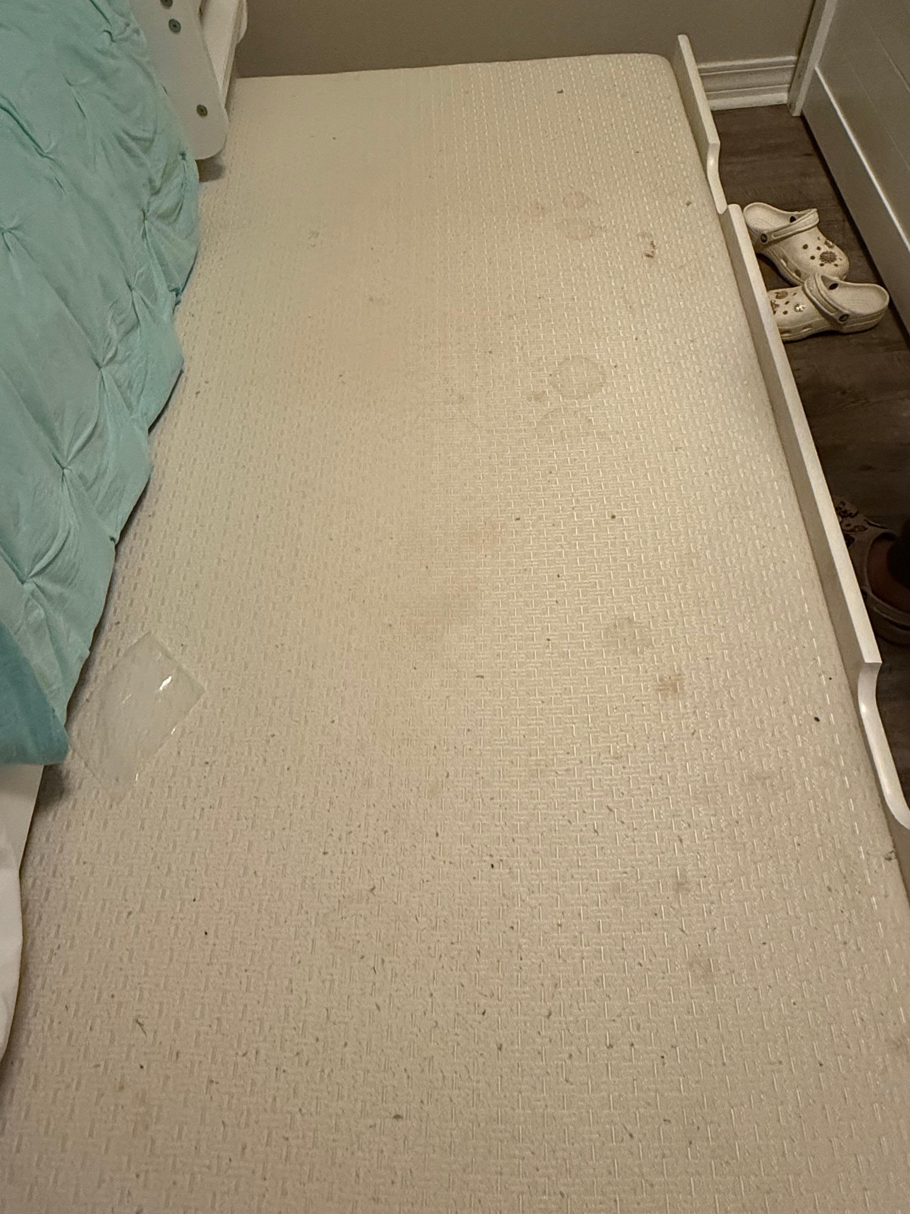 A DISGUSTING mattress in the kids room. 🤢