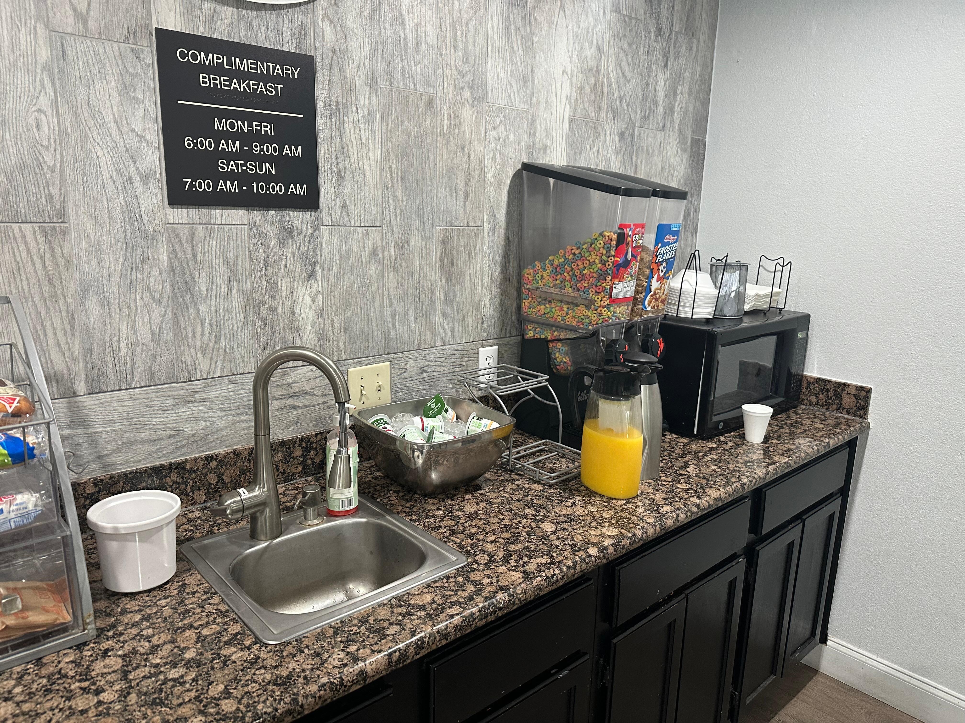 Breakfast area