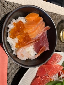 朝食は北海丼にしてみた