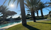 Laguna Pool