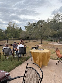 Large backyard!! Bean bag toss and plenty other outdoor games!