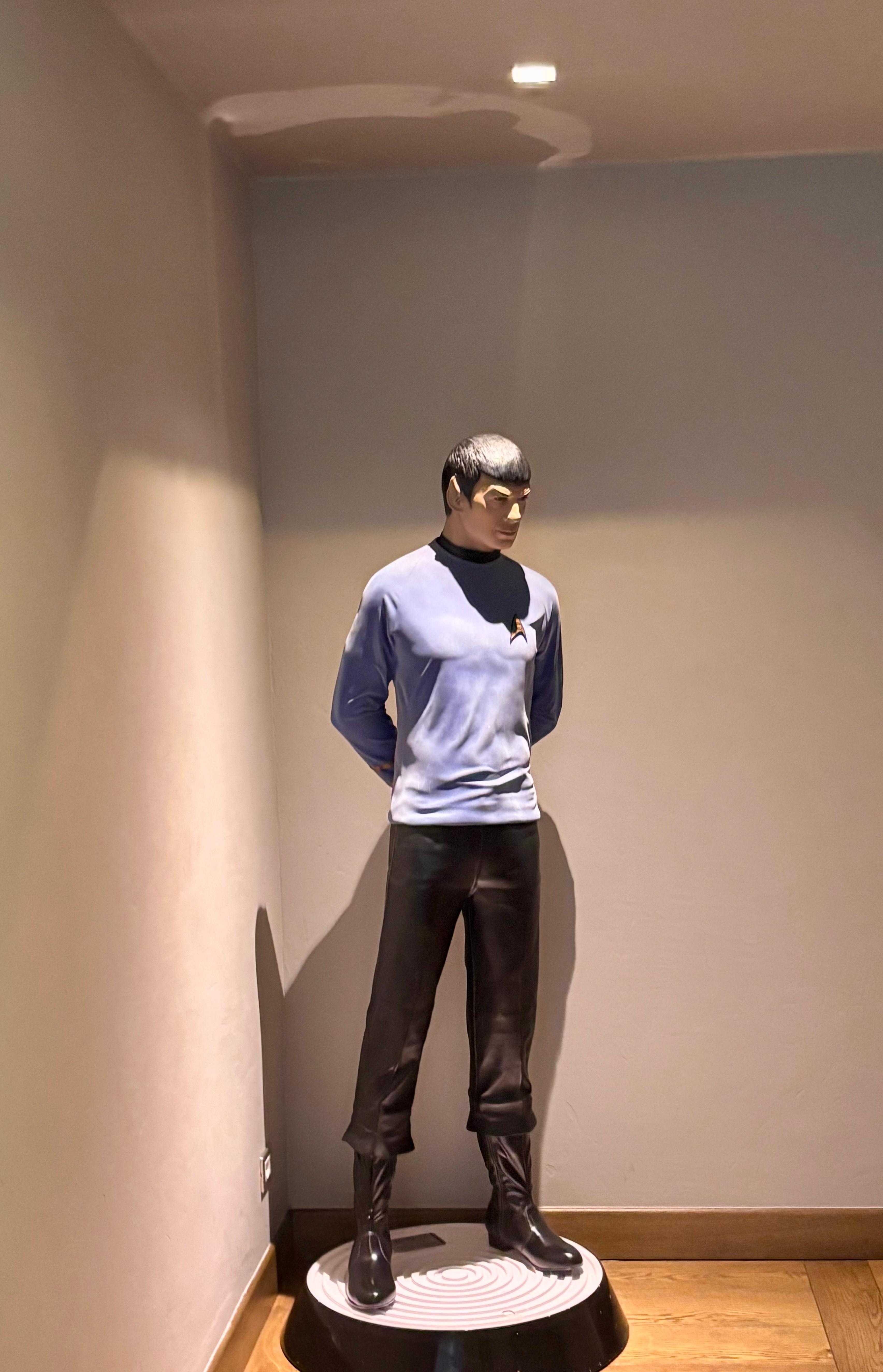 Another hallway resident 