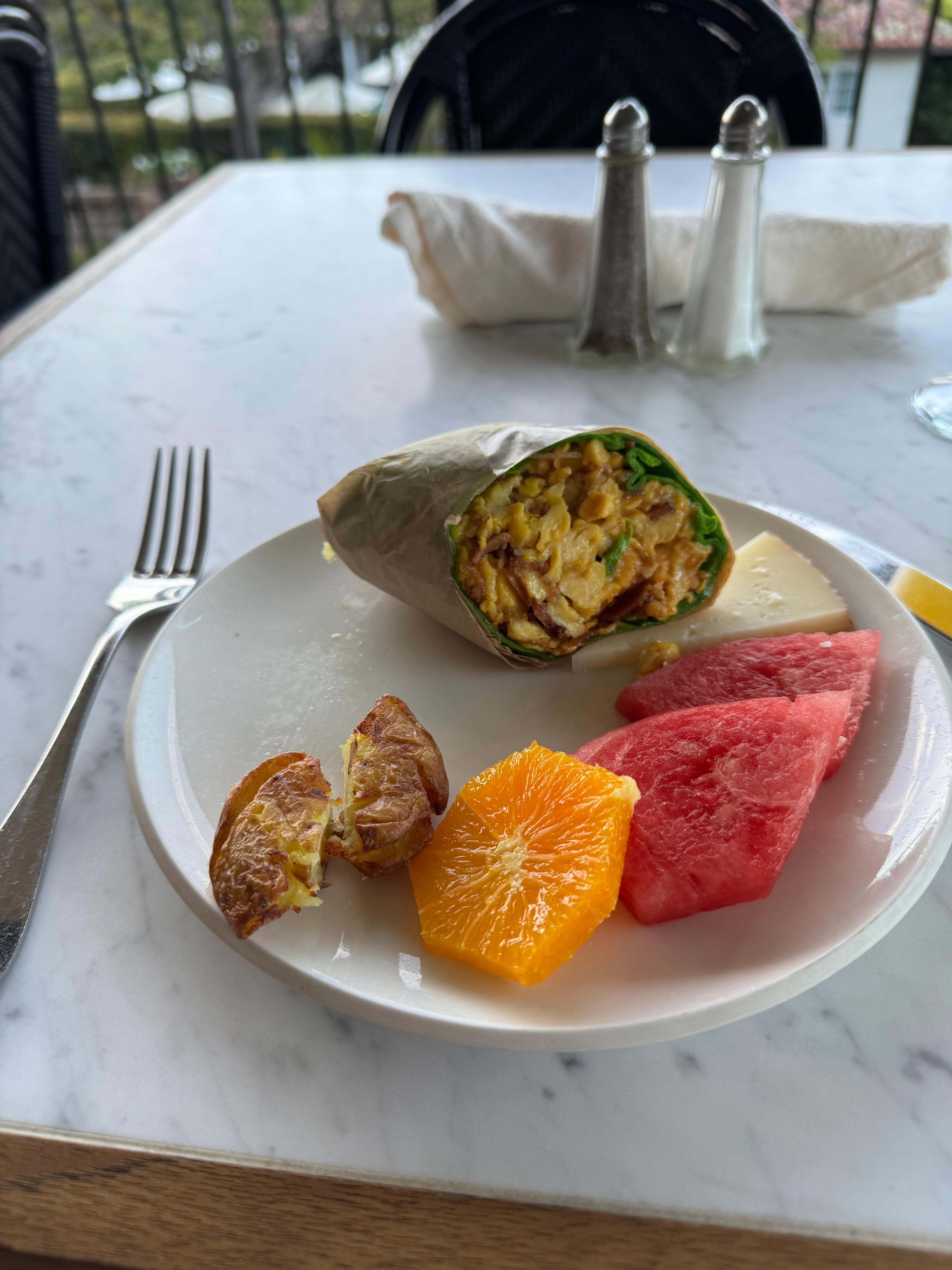 Daily breakfast buffet