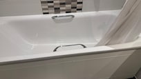 If you have problems with your feet, it will be very difficult to get in and out of the bathtub.