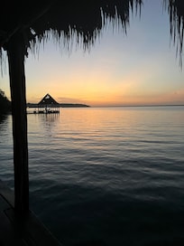 Hermosos atardeceres desde el muelle