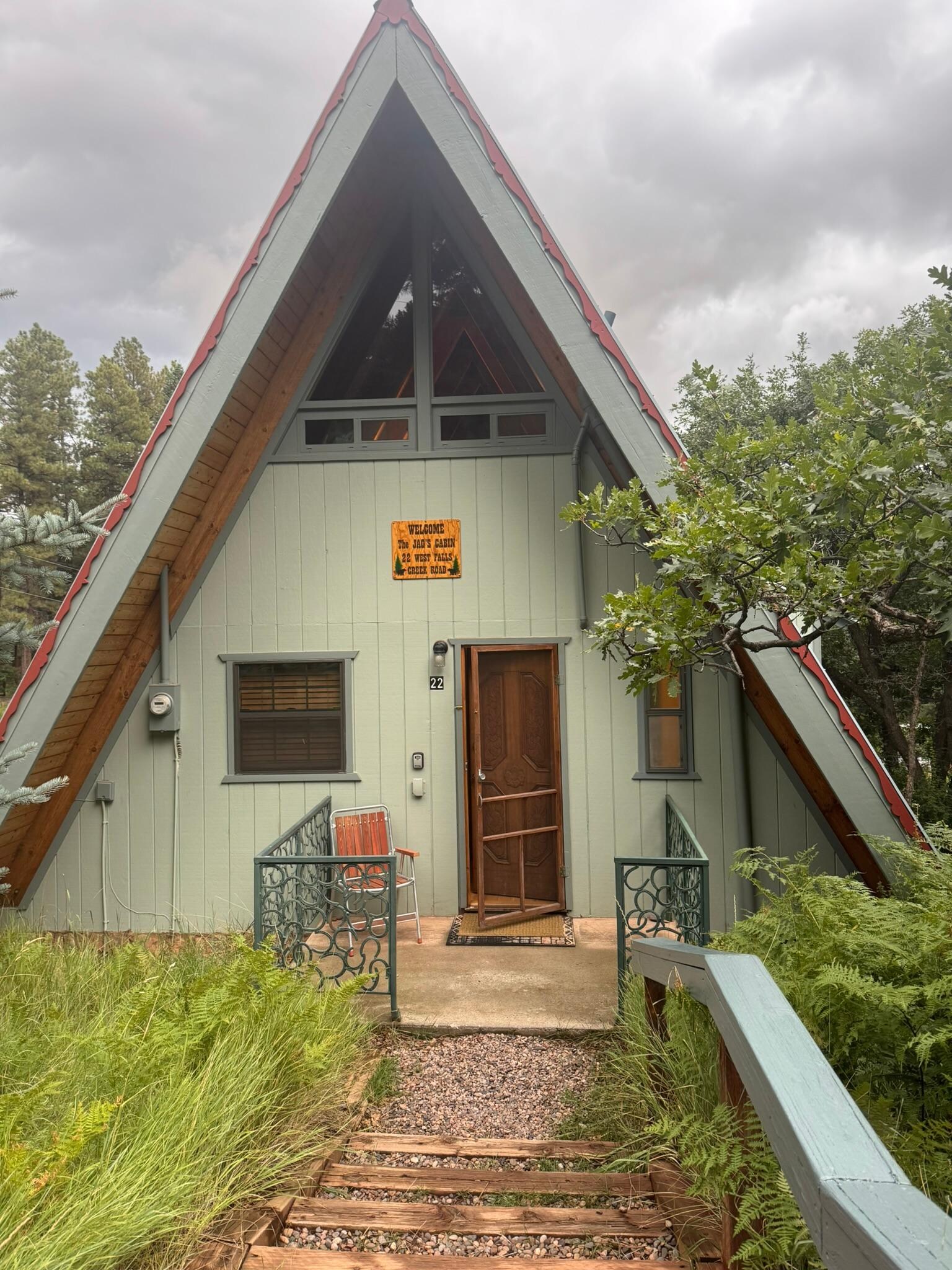 Front of the Cozy Cabin