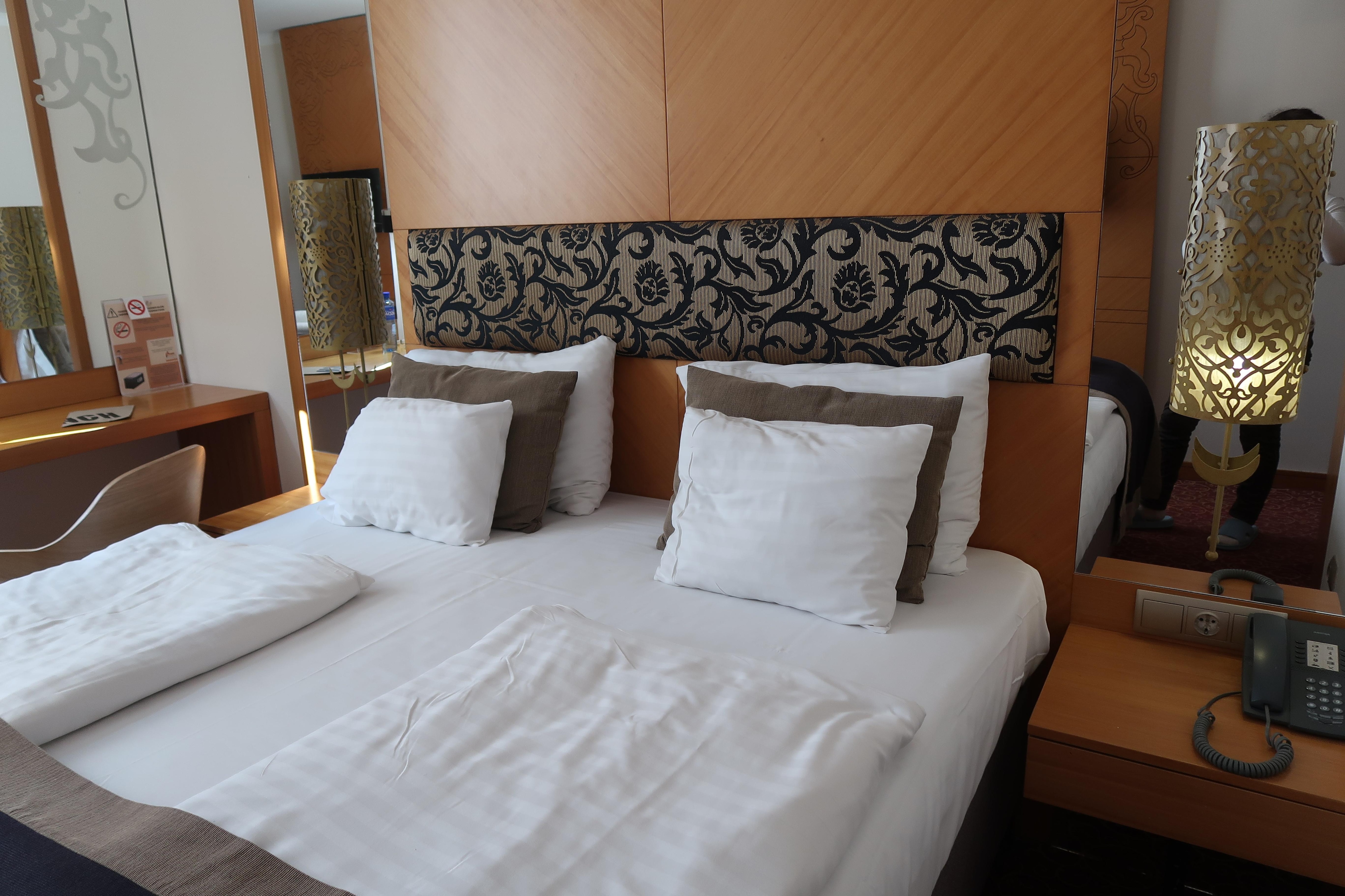 このホテル独特のデザインが施された部屋。シティビューですが、
騒音は気になりませんでした。