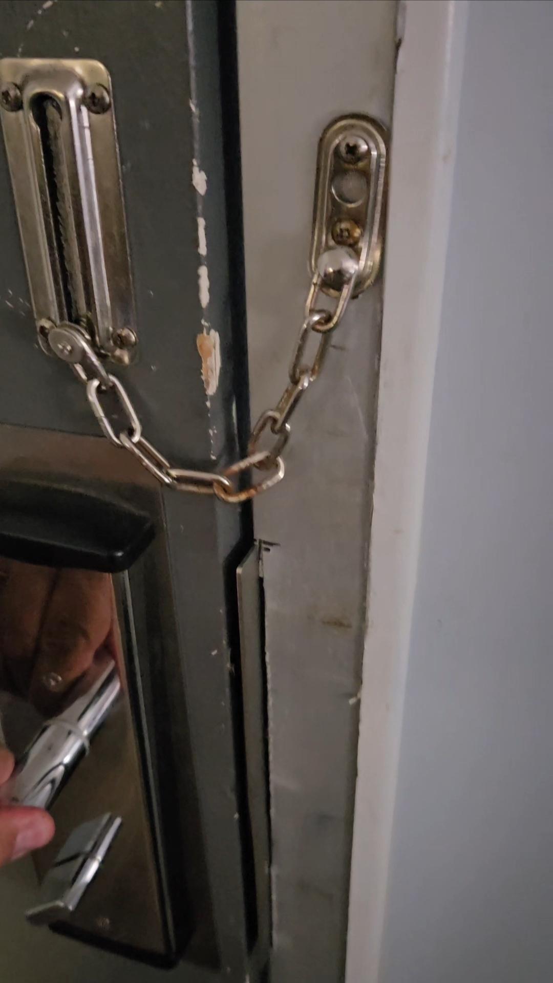 Gap in door