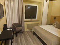 Rent och fint. Bra säng.