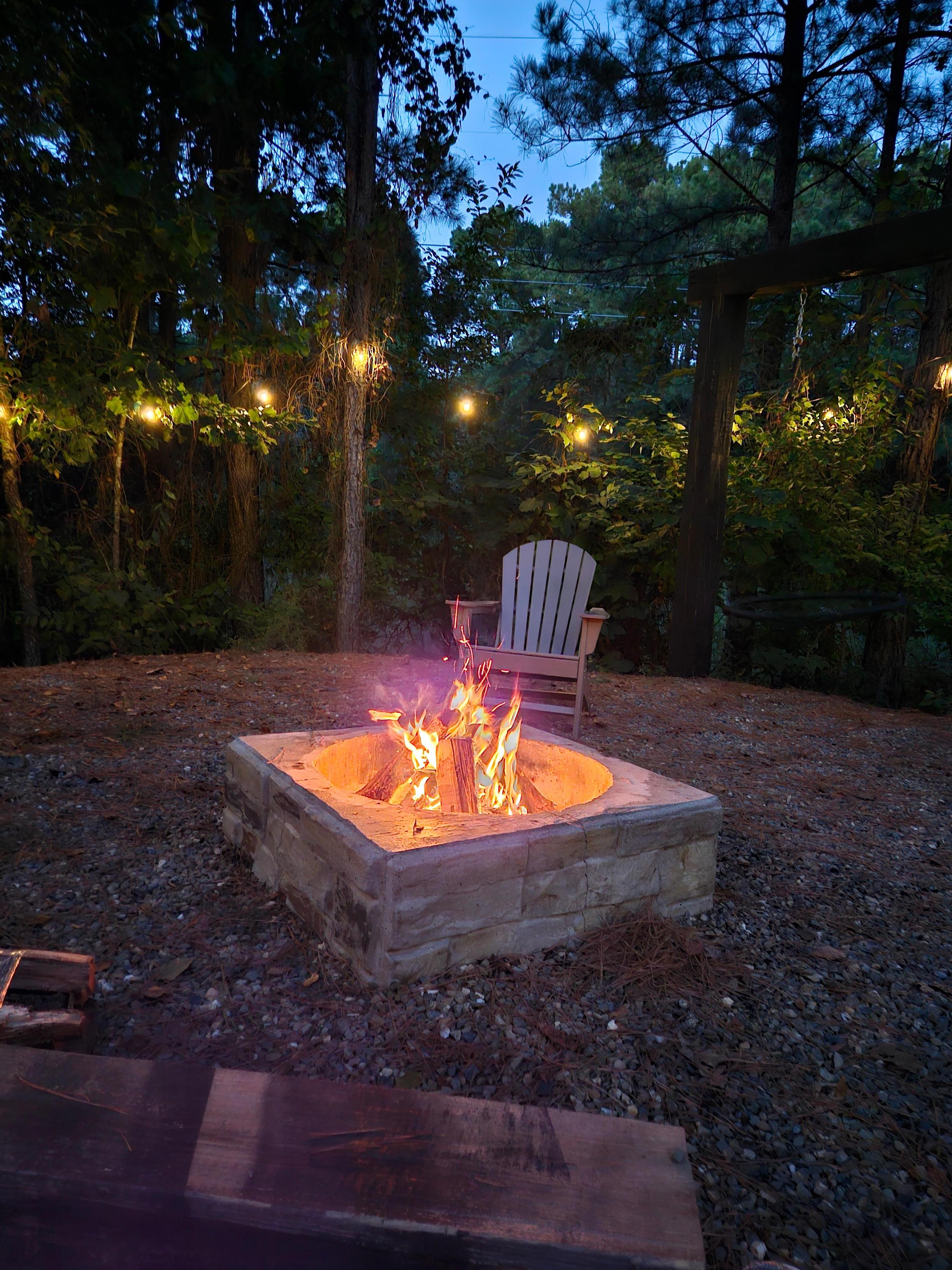 Fire pit area (bring your own firewood)