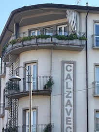 Looking up at our room-balcony.