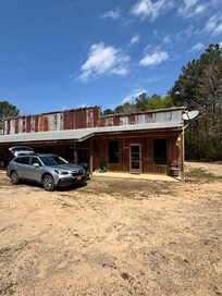 I didn’t take a lot of pictures of the place but I got some!