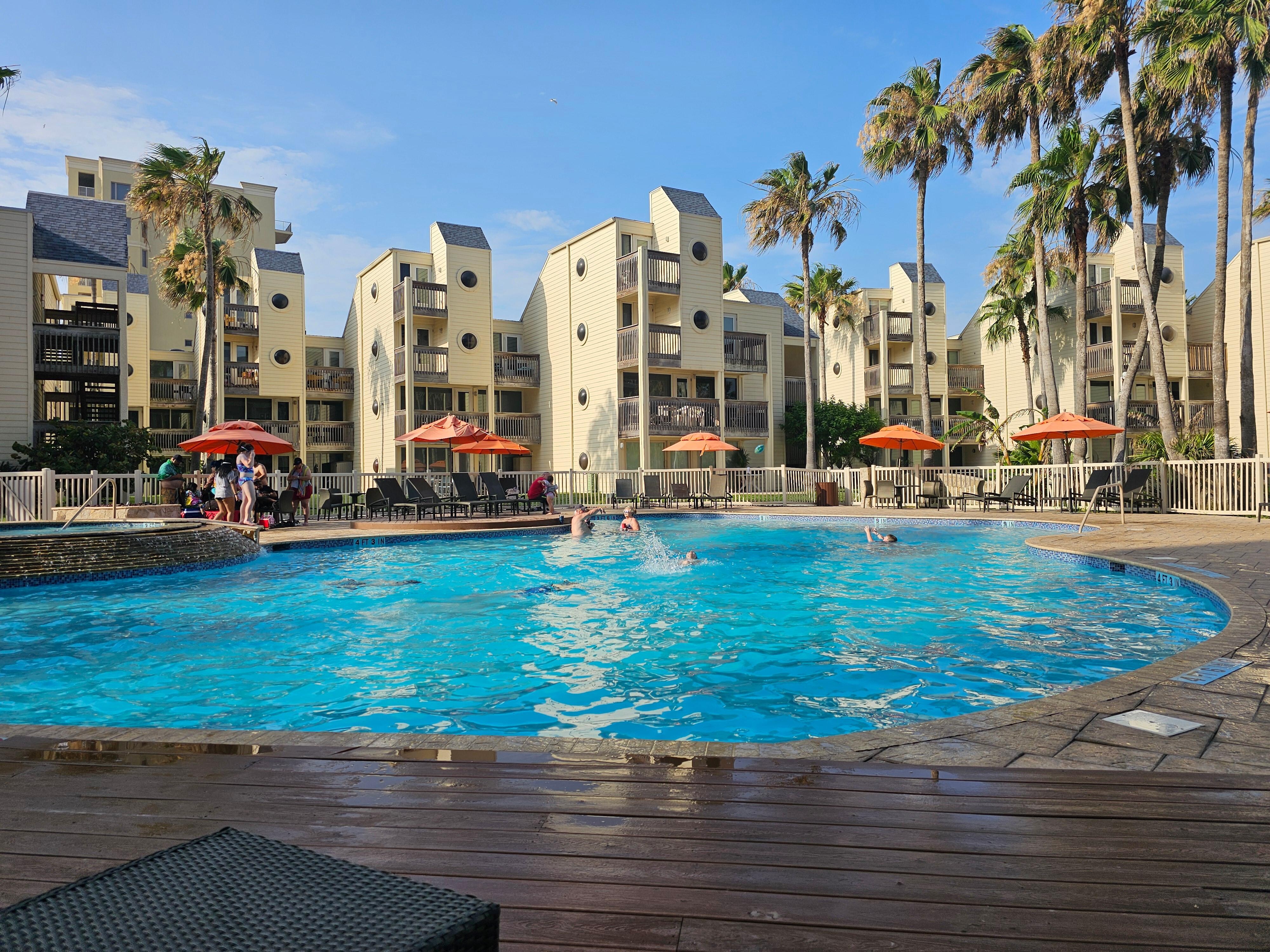 Poolside 😎