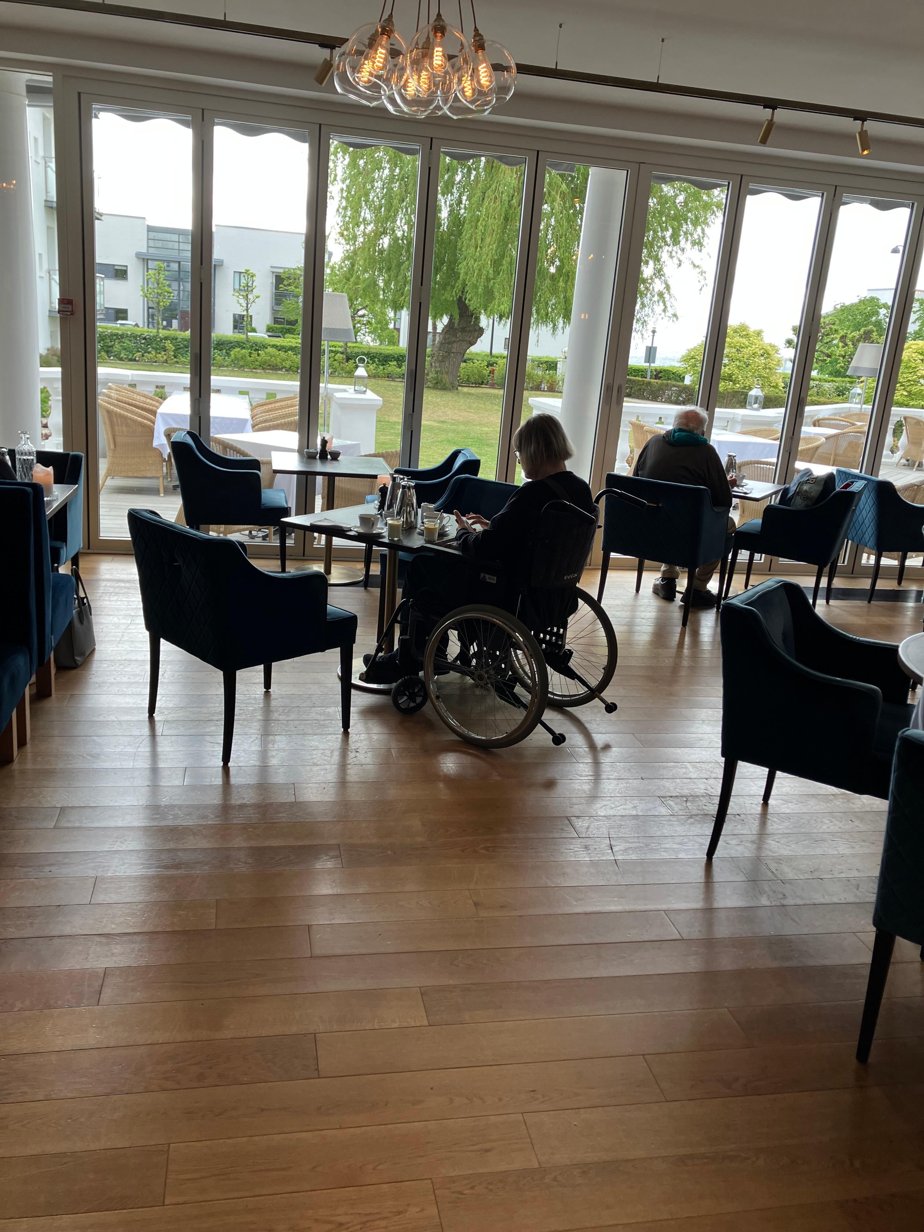 Hyggeligt og perfekt personalehensyn til vi begge to var handicappede