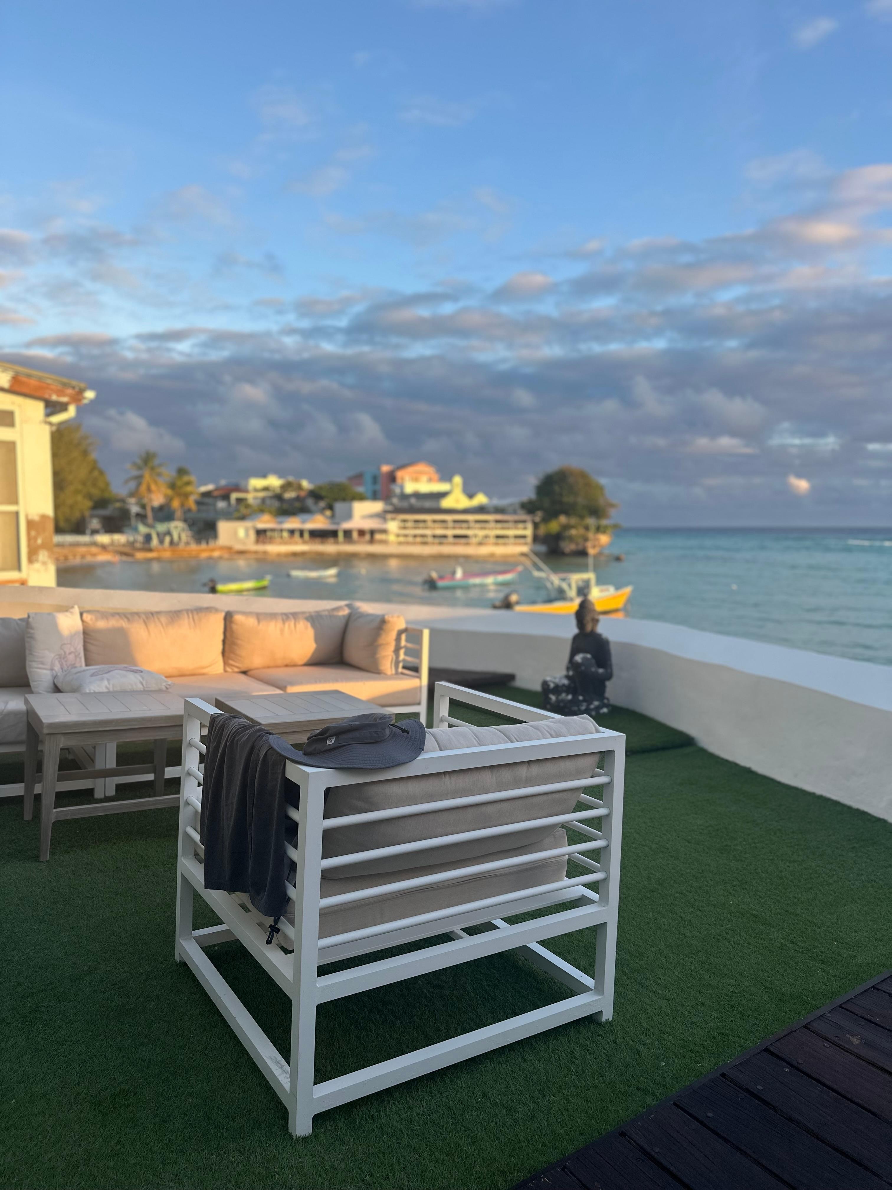 The view of the nearby (walkable) restaurants.   Especially loved Primo & Cocktail Kitchen