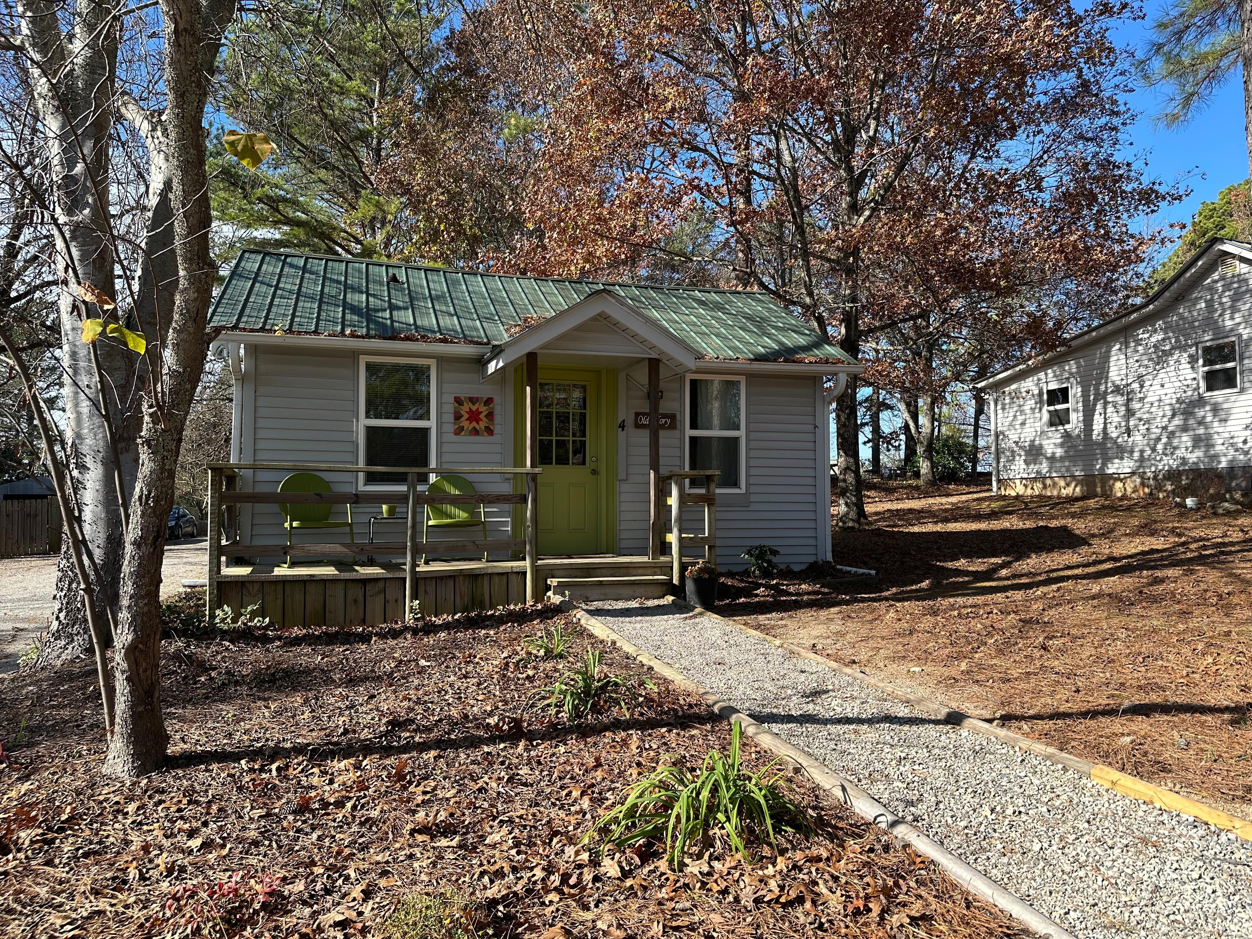 Cabin 4- “ Old Glory”