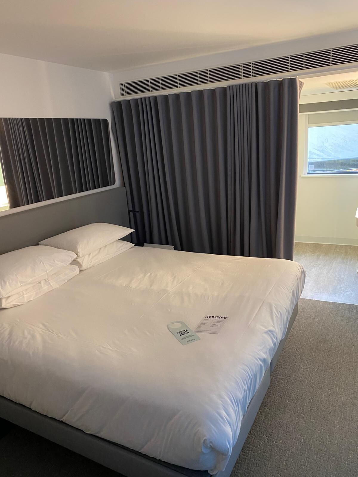 Premium King Size Room.
Fantastic shower and very clean all round.