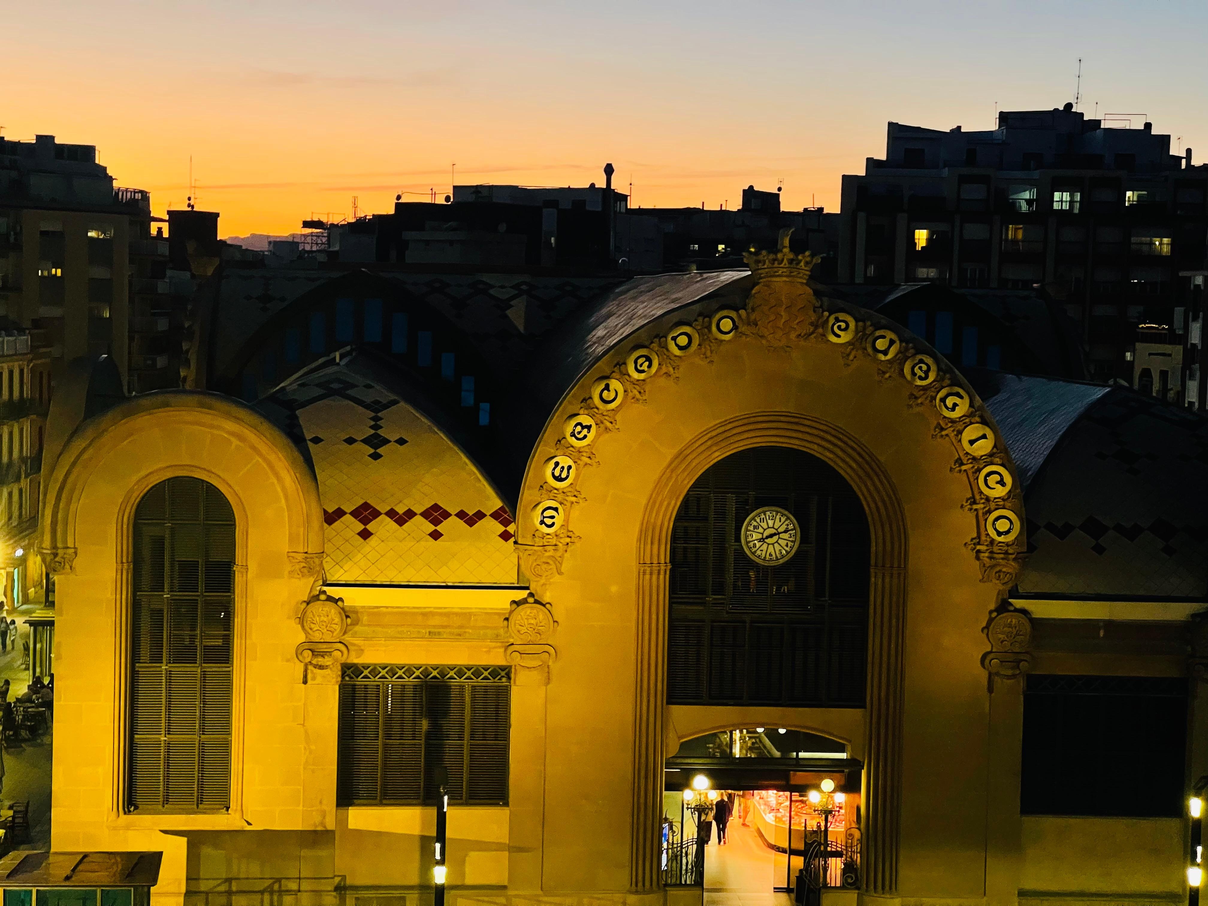 Barquet restaurant. Just around the corner. 