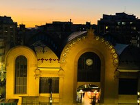 Barquet restaurant. Just around the corner.