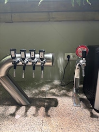 The taps of wine and beer at the dining spaces