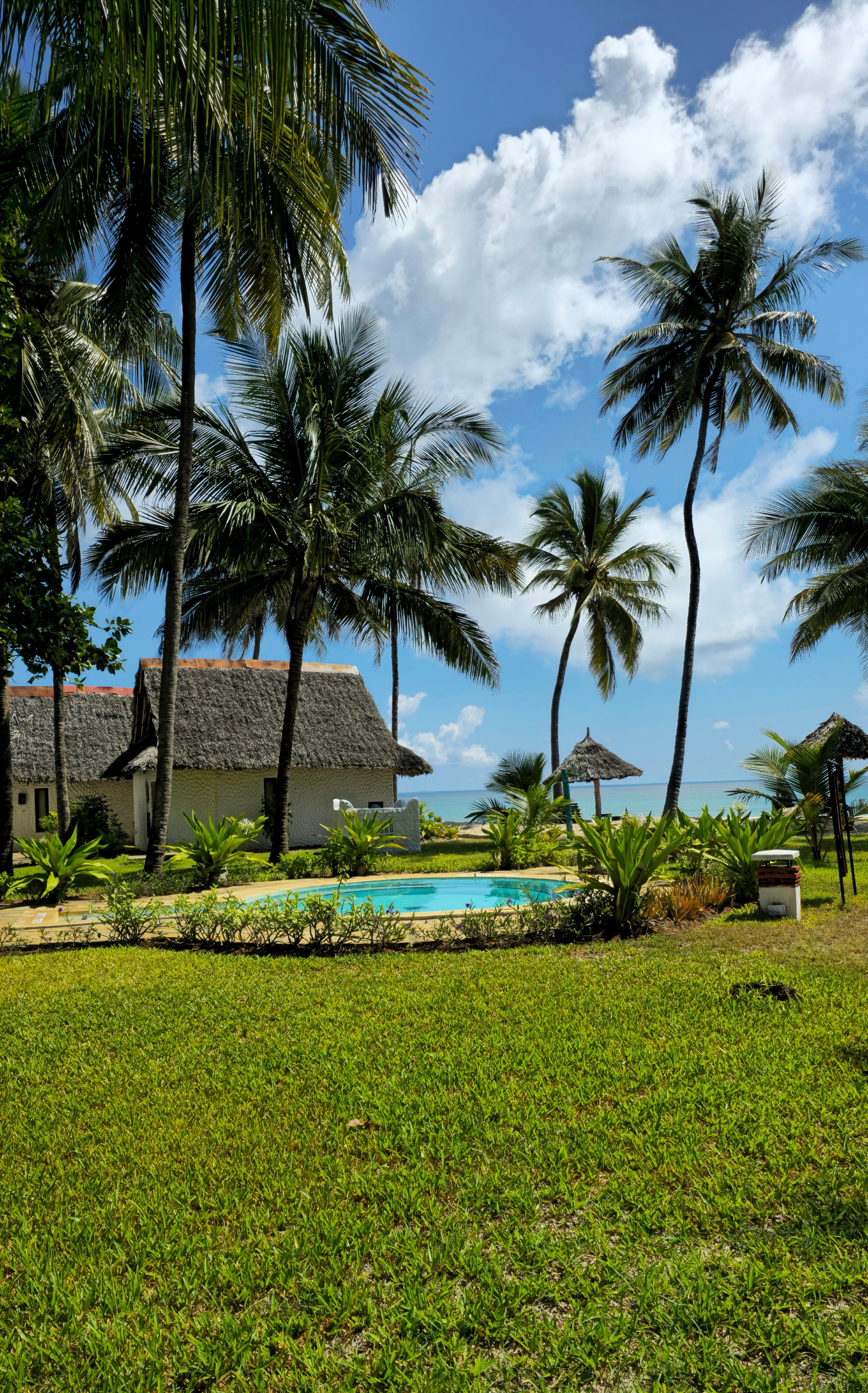 Skinny dipping pool besides beach front rooms 