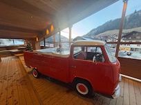 Fun jacuzzi in an old VW van on the rooftop. One of two jacuzzis.