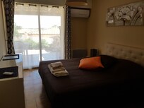 Schlafzimmer unten