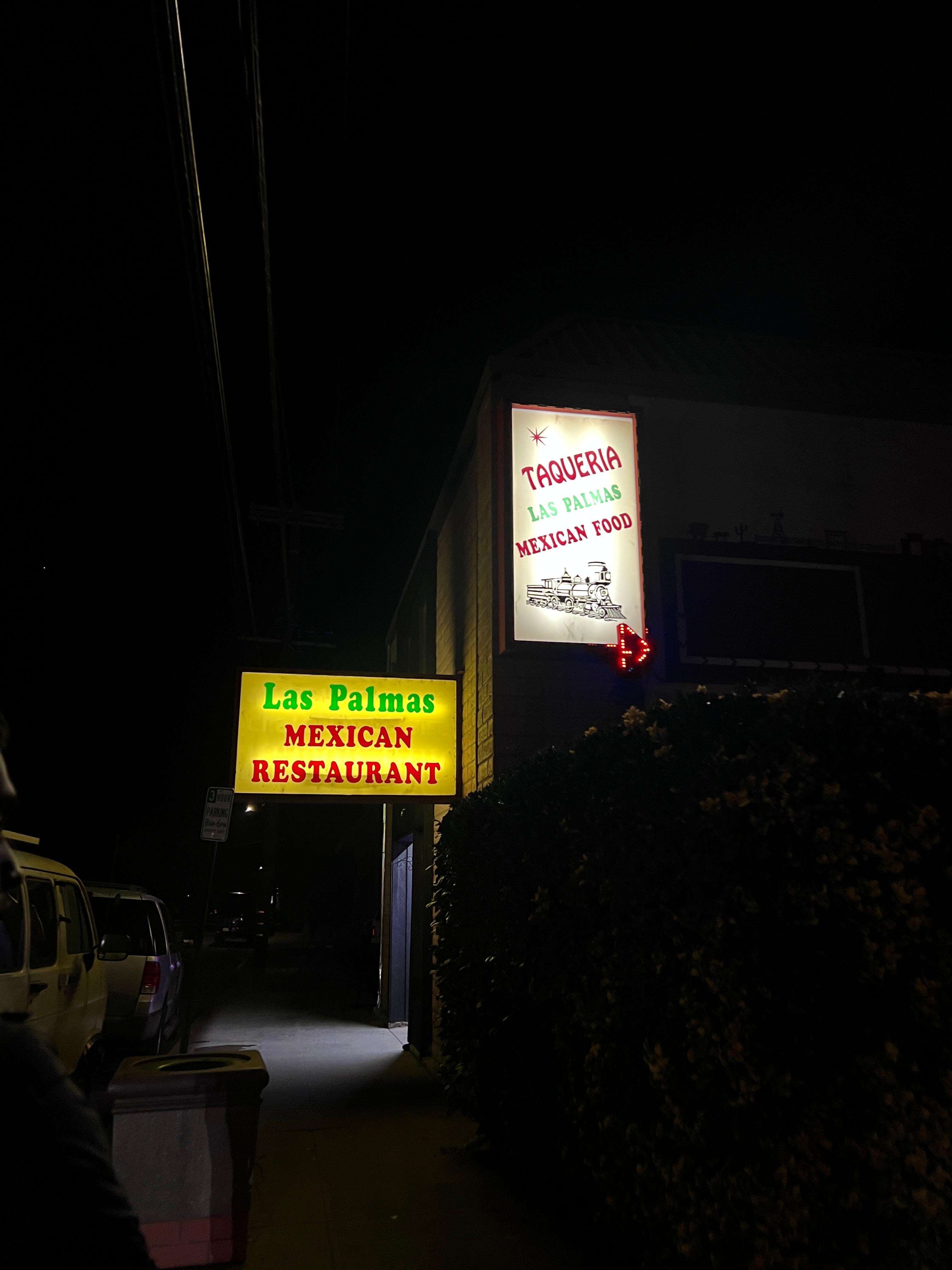 3 Mexican restaurants walking distance 