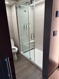 Clean and large shower